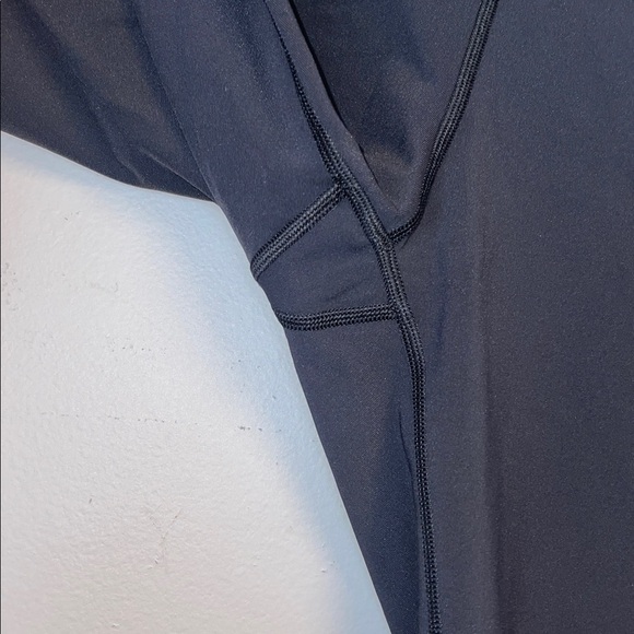 Lululemon Mix & Mesh Crop *21" - Picture 5 of 5